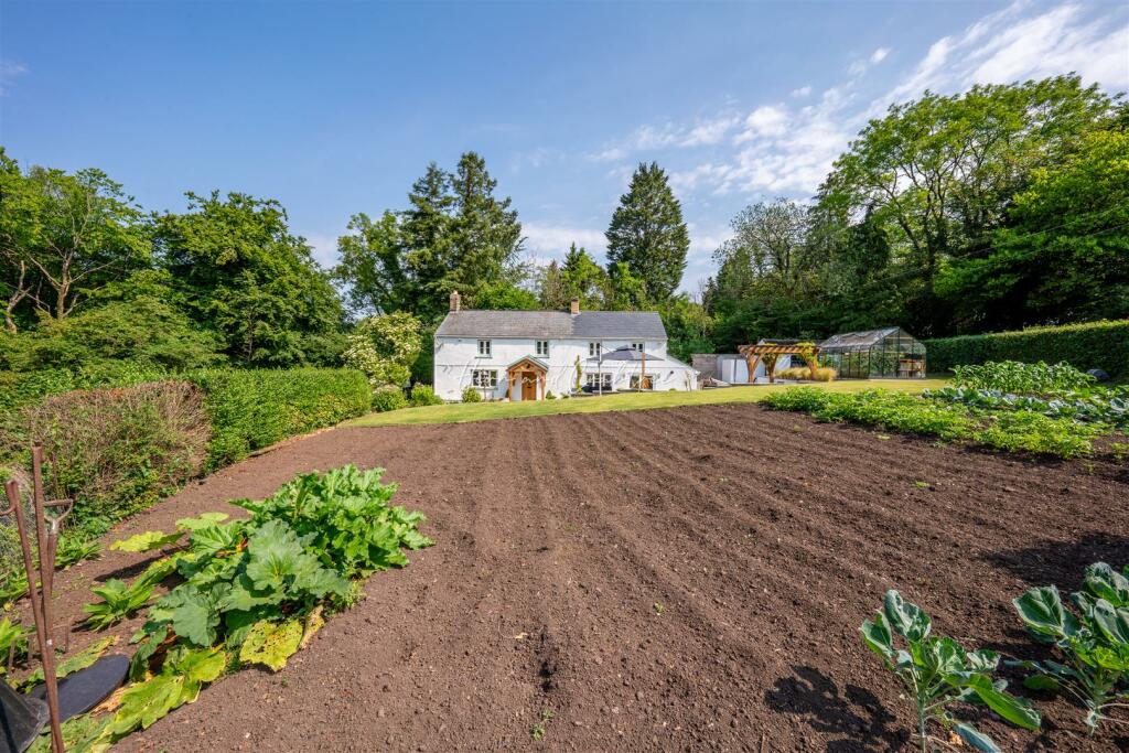 Rhiwbina Hill, Cardiff, HernCrabtree (64).jpg