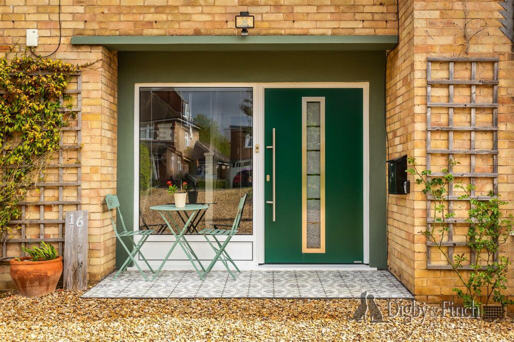 16 Roman Bank Stamford PE9 2SS-5watermarked.jpg