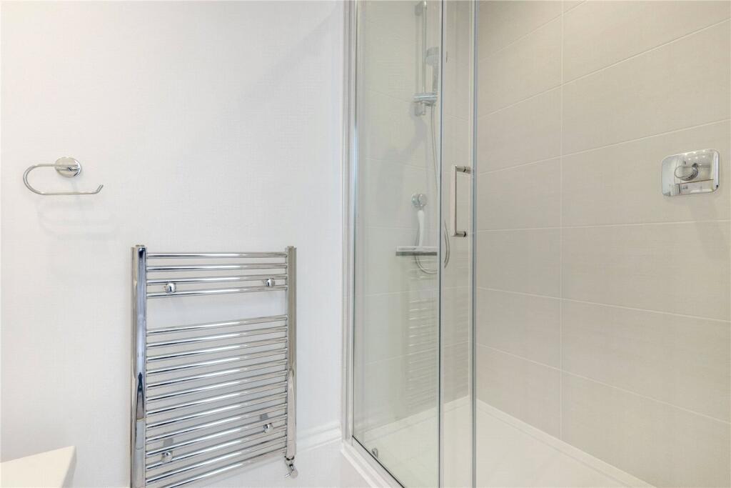 En Suite Shower Room