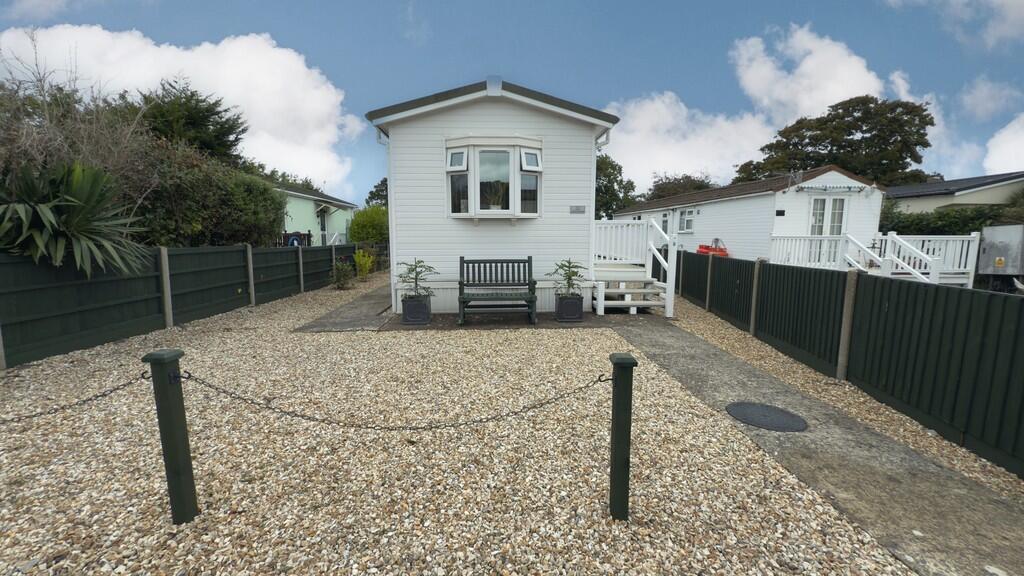 2B35F364-3440-49E...