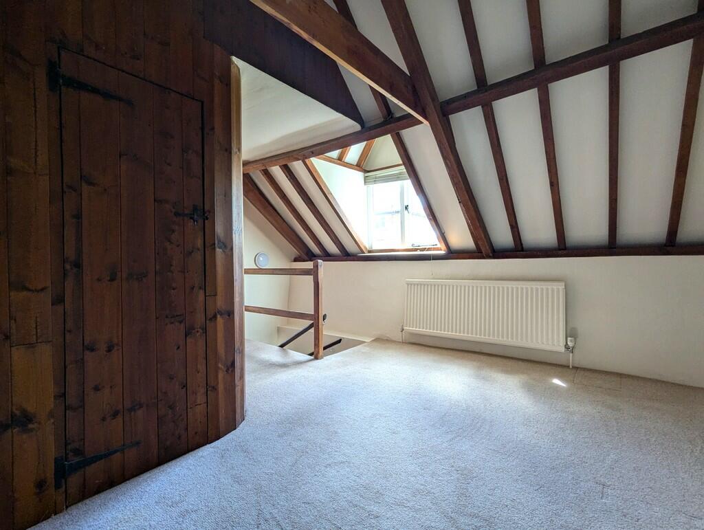 Second bedroom 