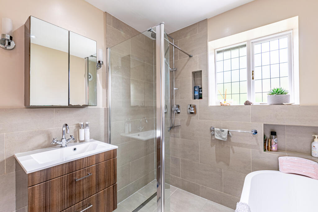 bathroom2