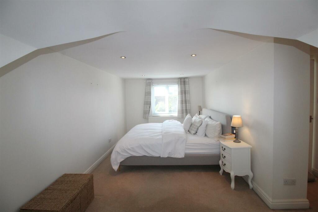 Marquis Drive, 10 Bedroom Two 1.JPG
