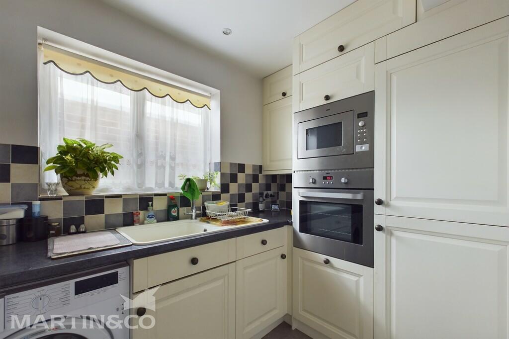 CAM01953G0-PR0065...