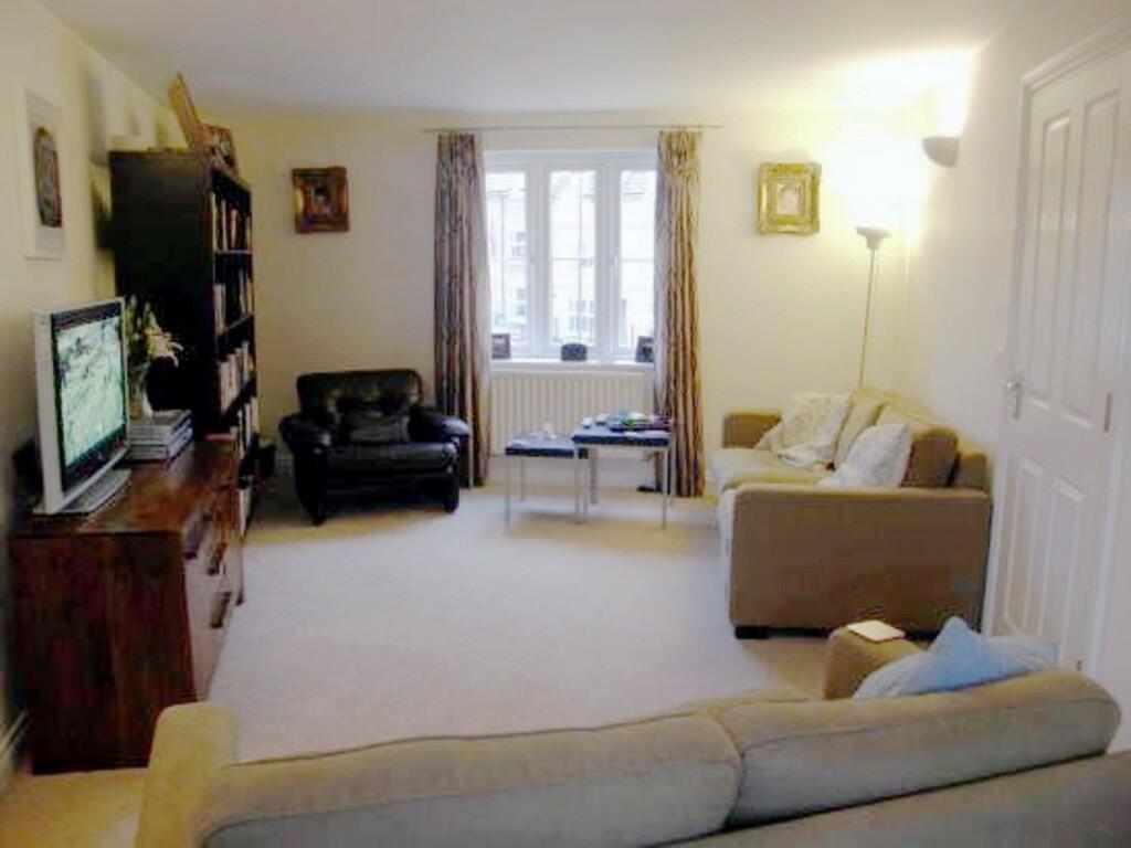 Sitting room look...