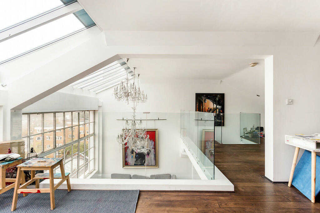 Flat 28 288639 (1...