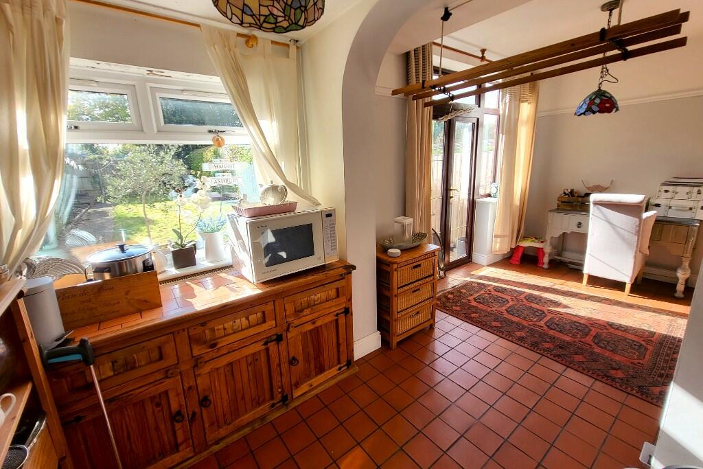 Kitchen/ Utility (3)