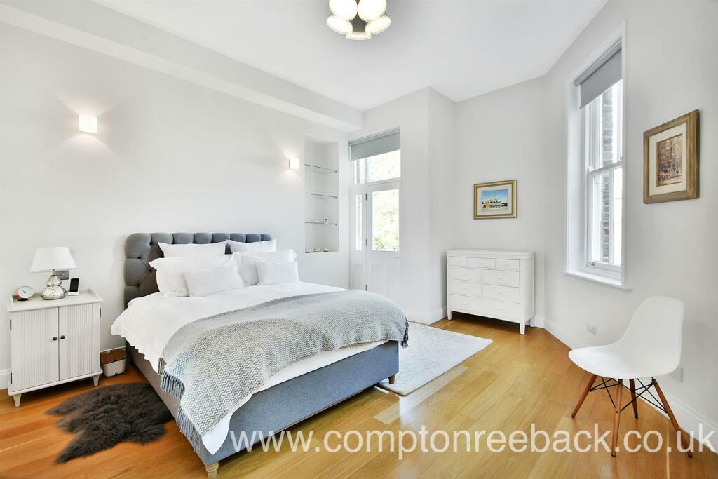 Mansions - Bedroom 2 - Original.jpg