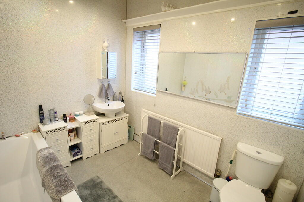 First Floor Famil...