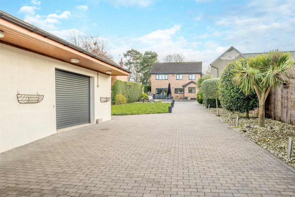 8579910-exterior63.jpg