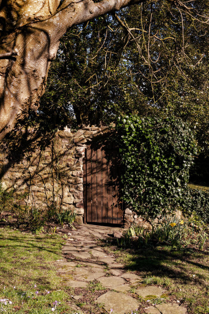 266464 - PH-hr-18.jpg