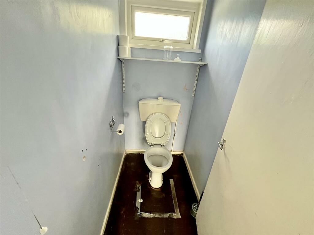 CLOAKROOM