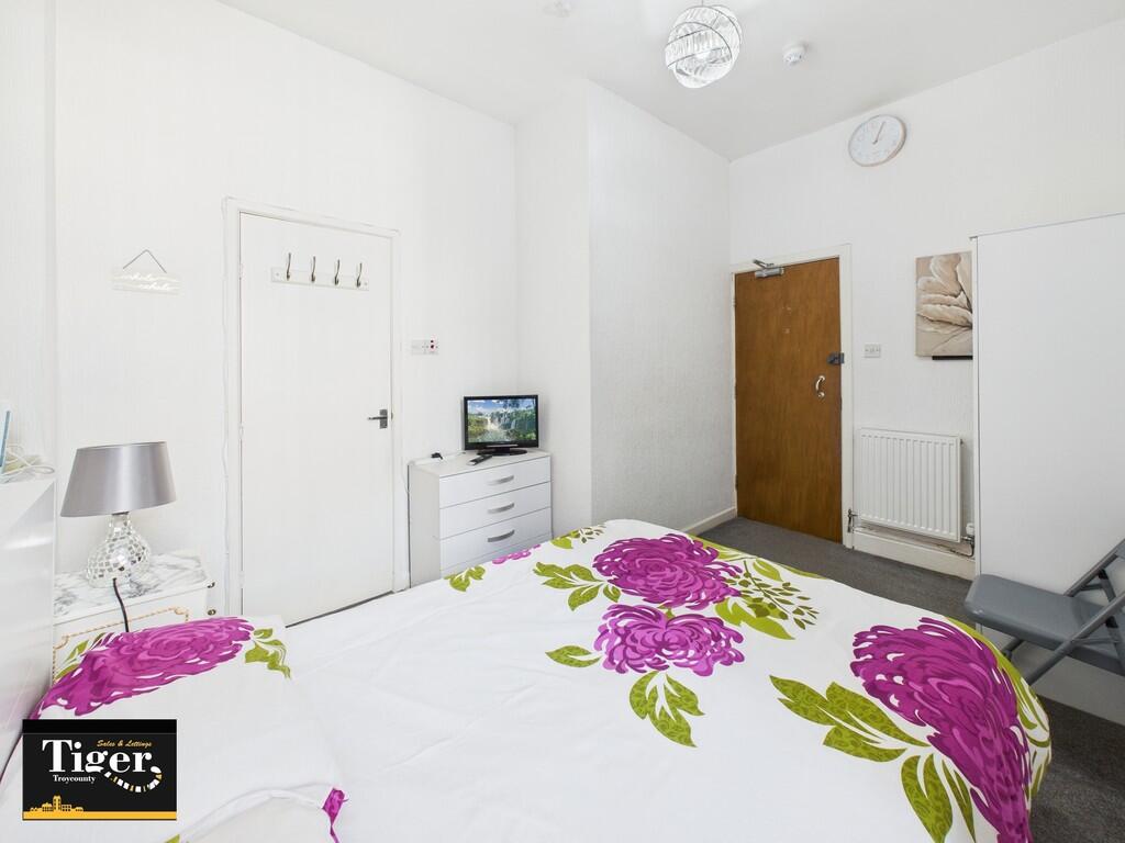 CAM03440G0-PR0426...