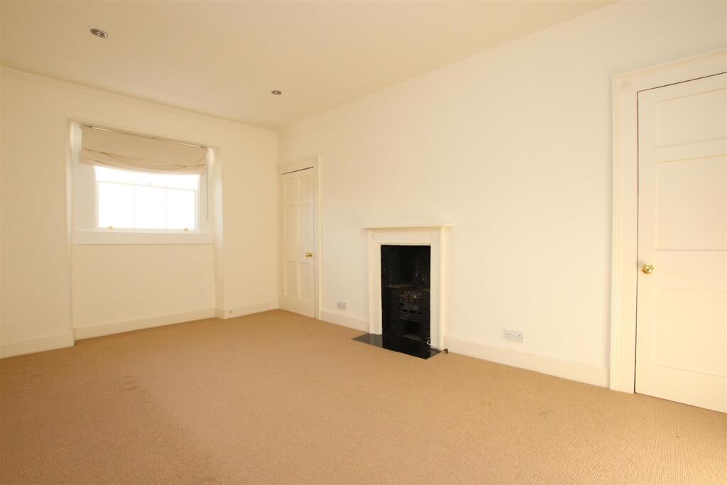 Living room.JPG