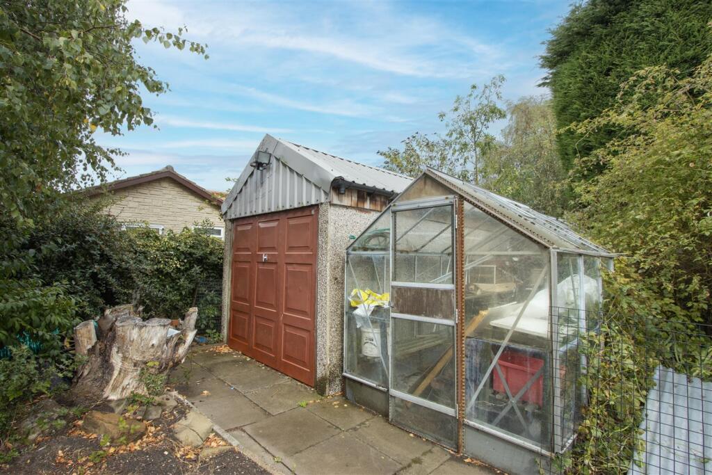Greenhouse &amp; Outbuilding