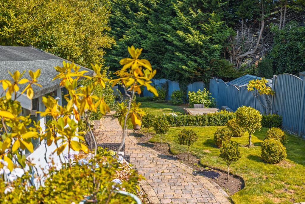 14 Beacons Lane-38.jpg