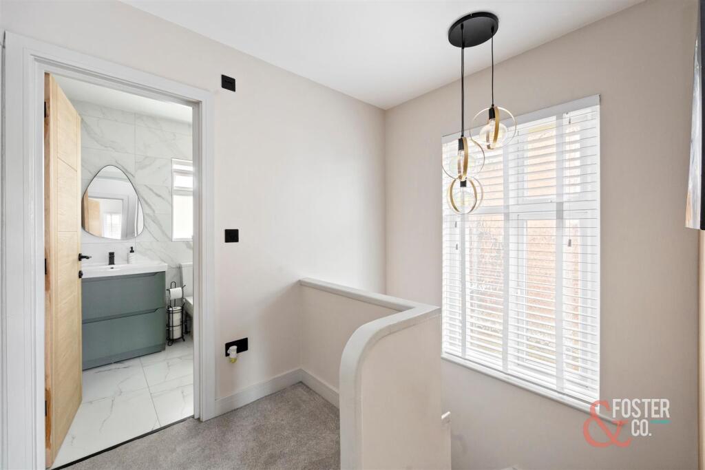 King George VI Drive, 39-005.JPG