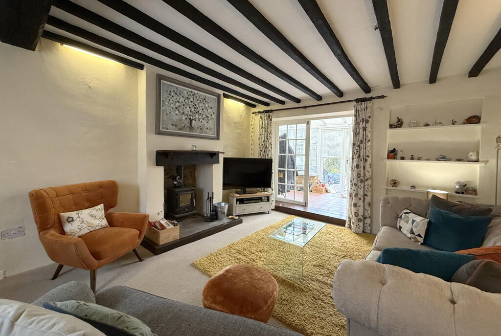 Living Room alt v...