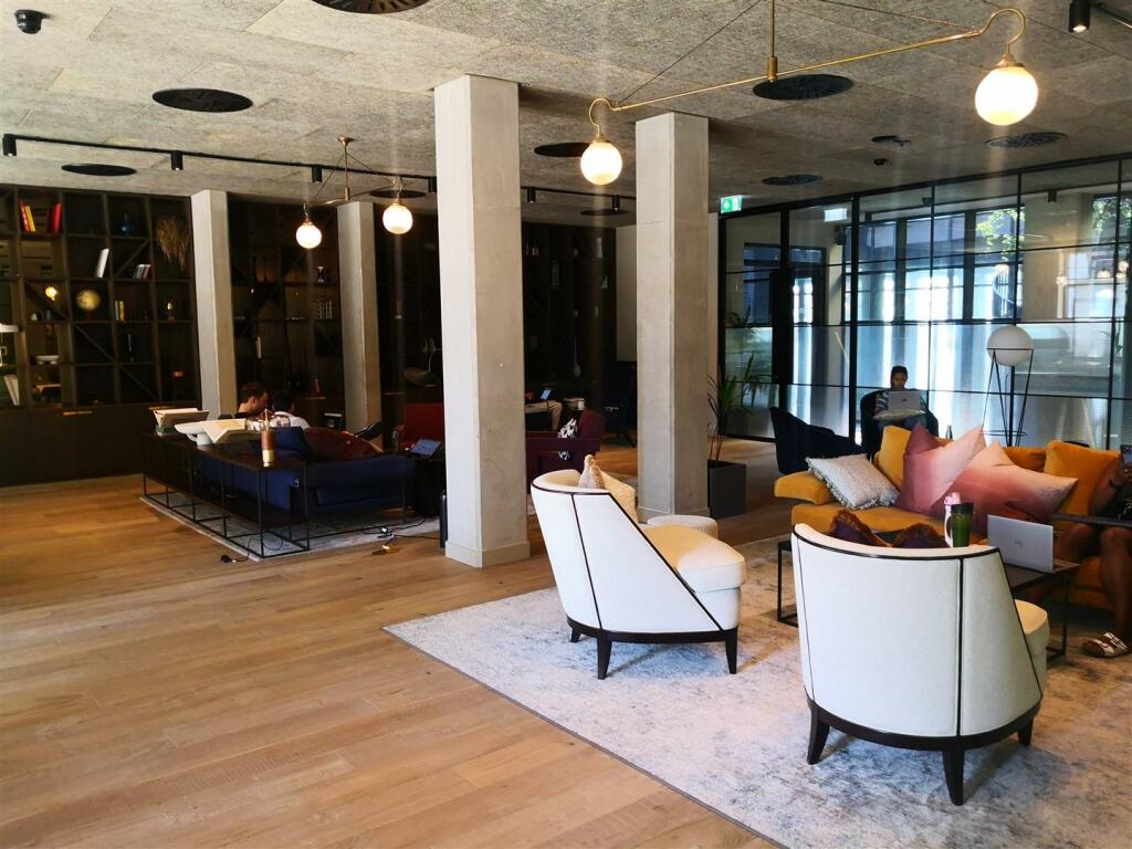 Residents lounge1.jpg