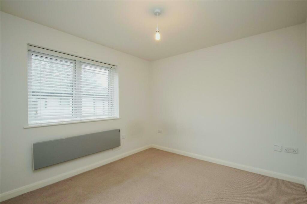 Double Bedroom Aspect 2