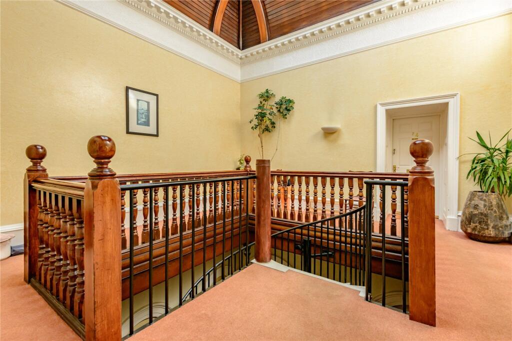 Landing/Staircase