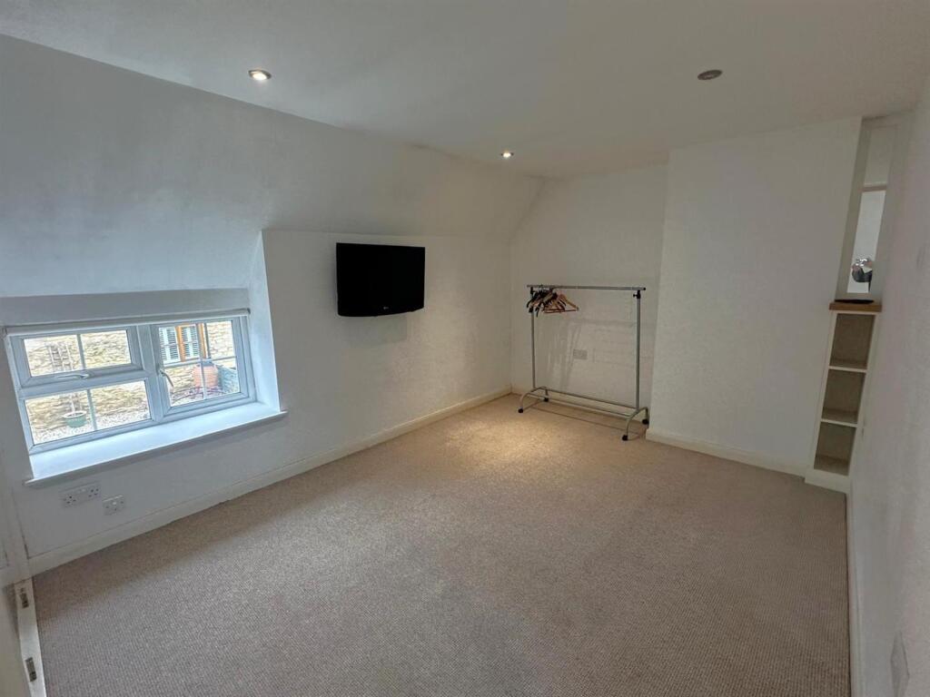 Bedroom.jpeg