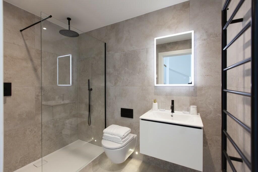 Ground Floor Shower