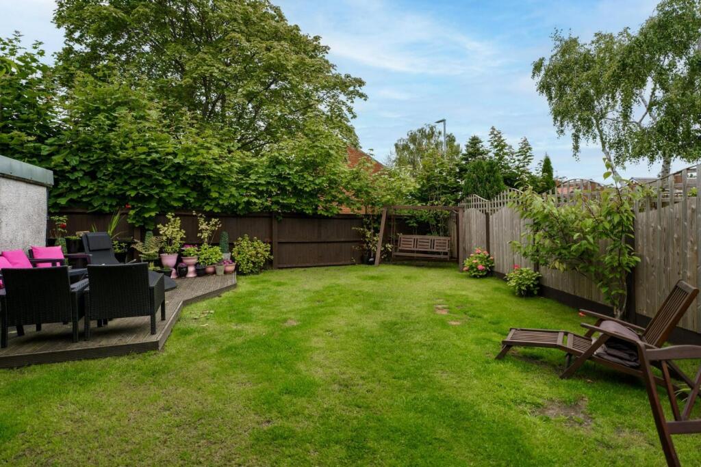 Birkdale Drive-13.jpg