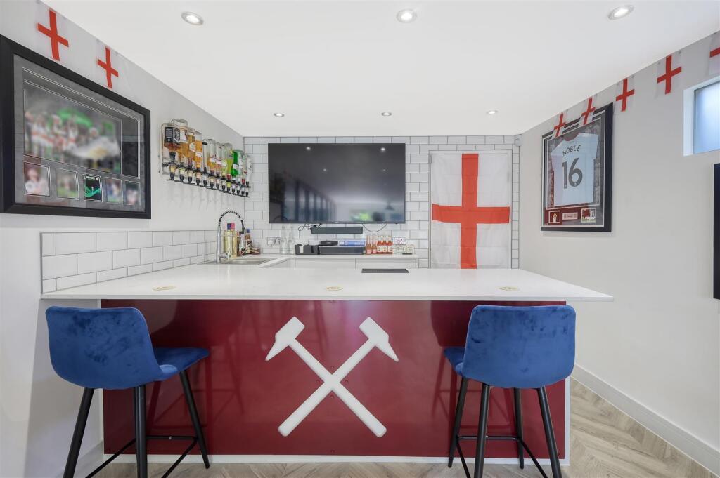 IMG_8644_2 copy 2.jpg