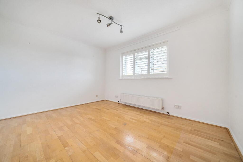 Straight Road, Old Windsor, Windsor