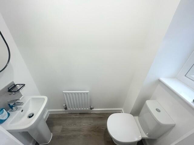 Cloakroom/wc