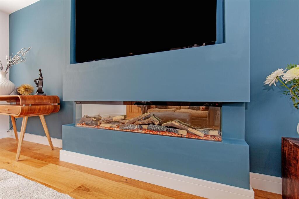 Reception Room-4.jpg