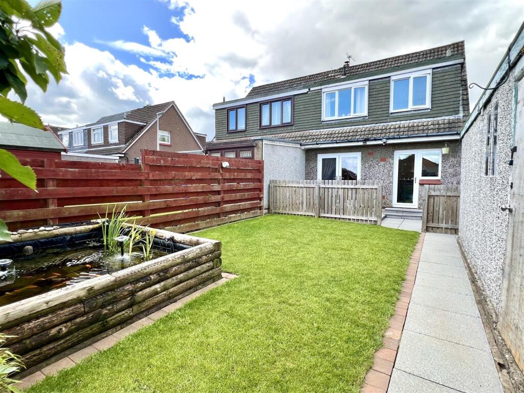 Katrine Drive, Crossford