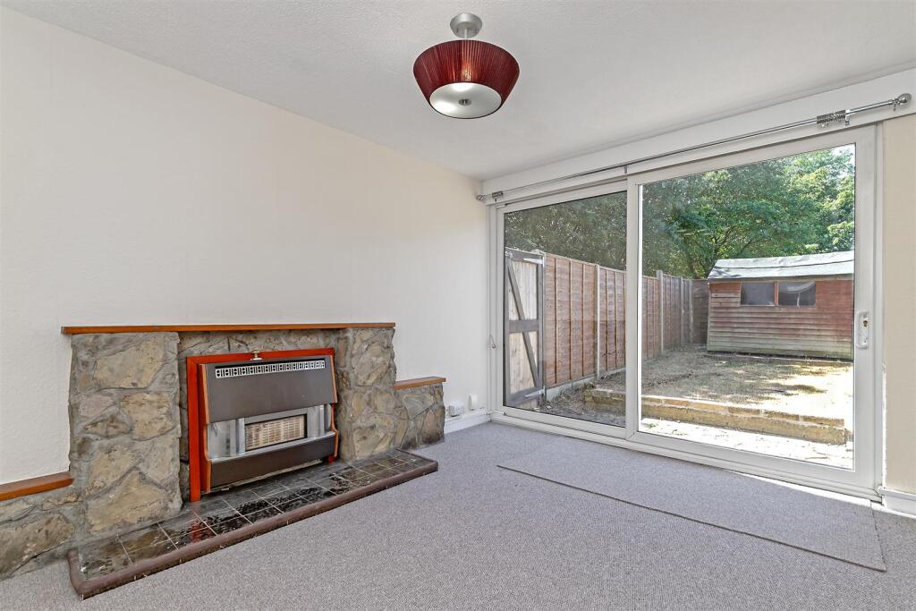 14MendipClose-18.jpg