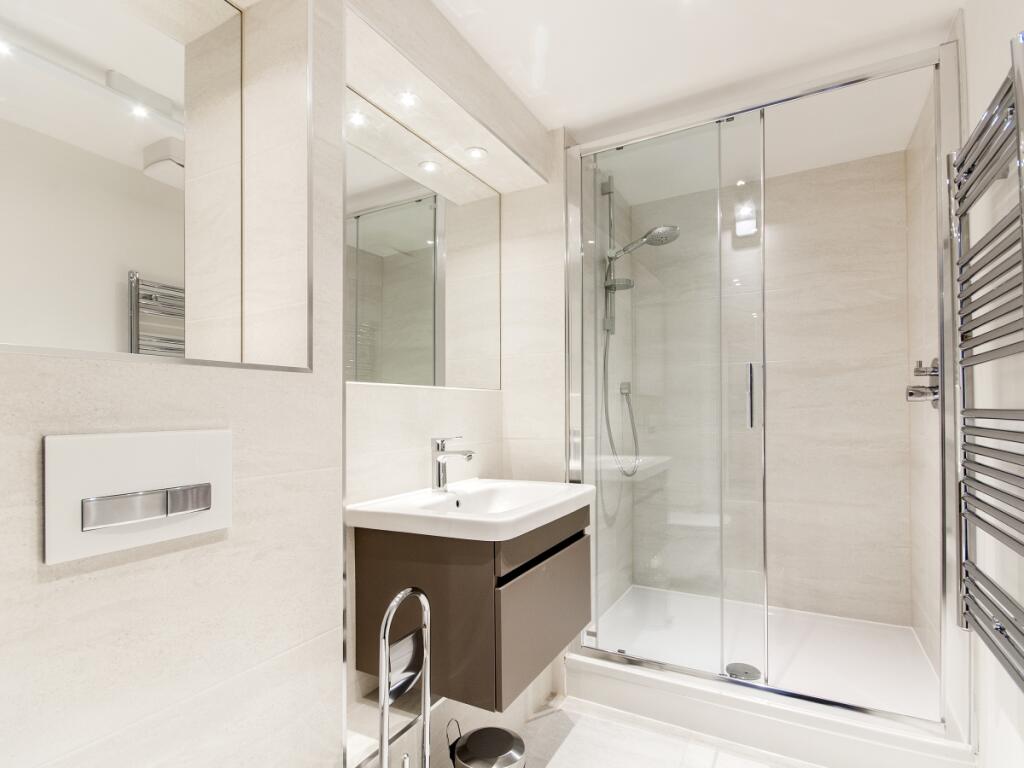 Bathroom2