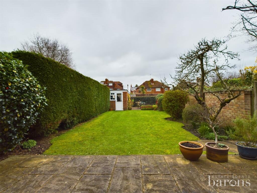 CAM01093G0-PR0271-STILL024 - Copy.jpg