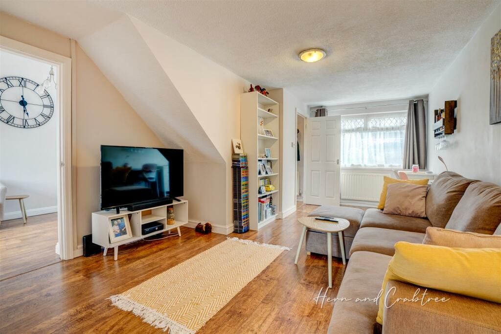 Runcorn Close, Old St Mellons, HernCrabtree (4).jp