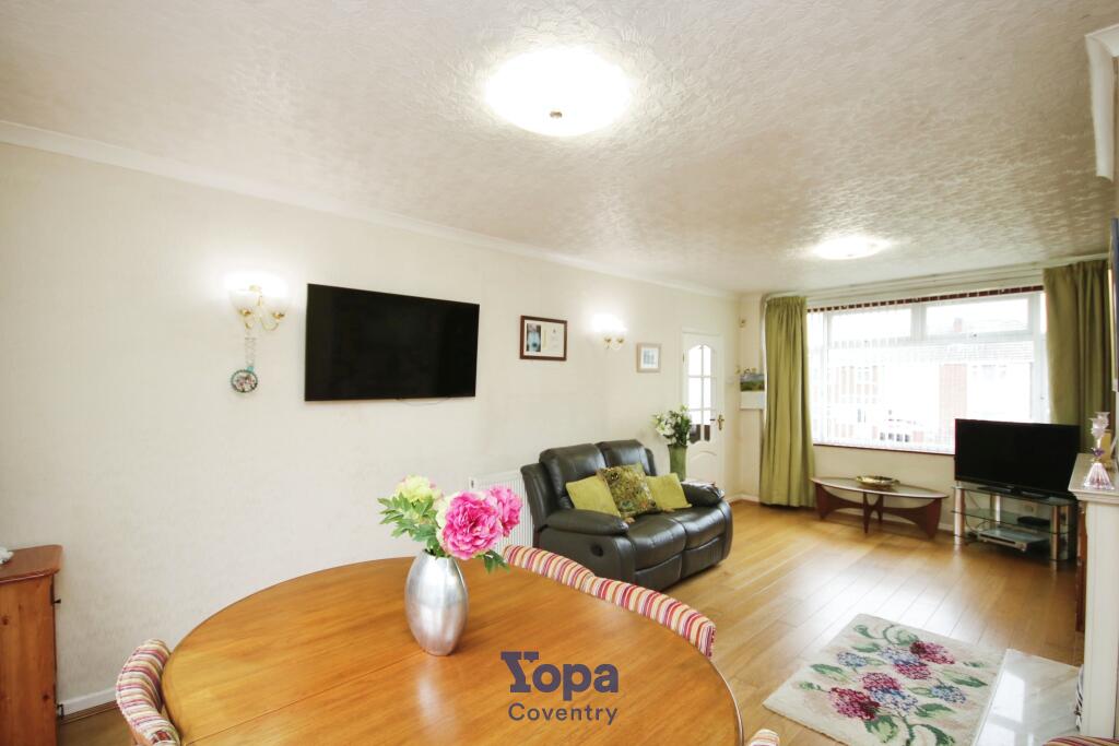 31dcc5c5-Lounge 20Diner 203.JPG