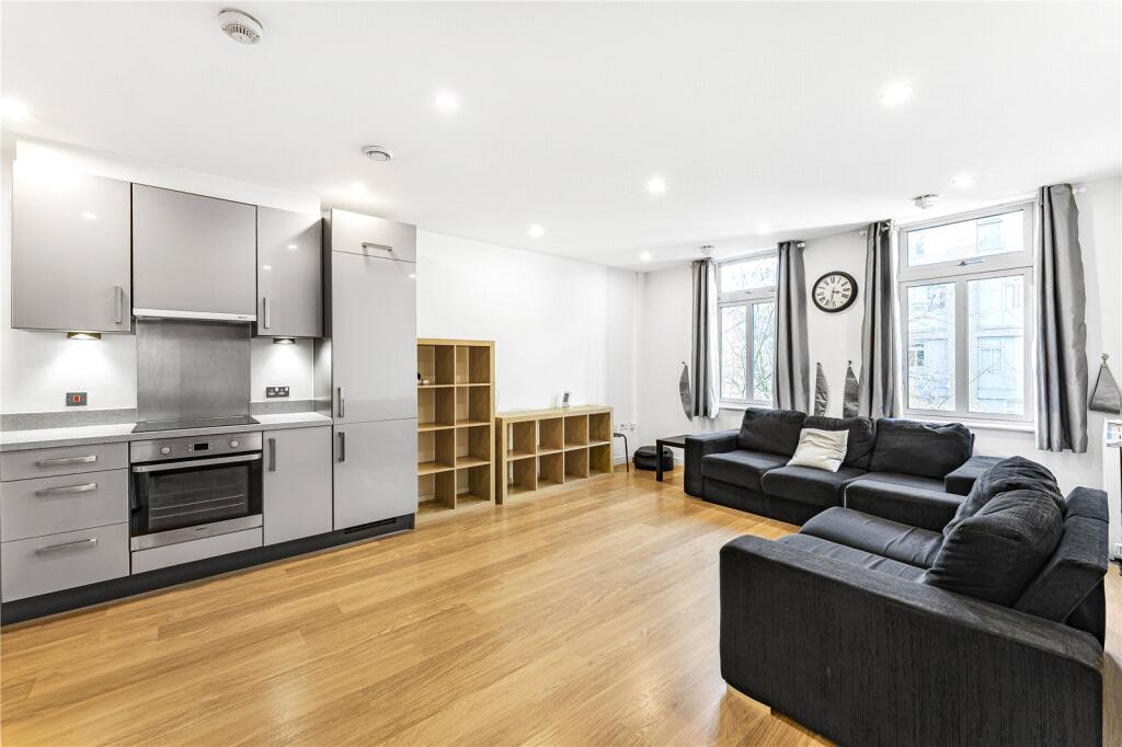 Kitchen/Reception