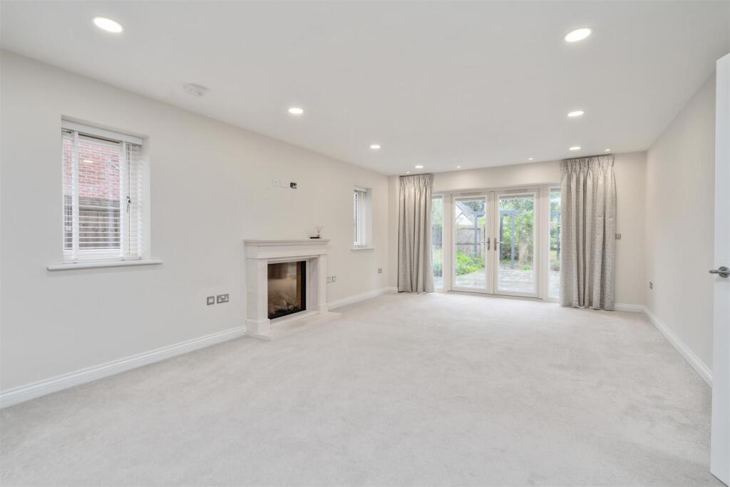 68 Alberbrook Road Solihull_3.jpg