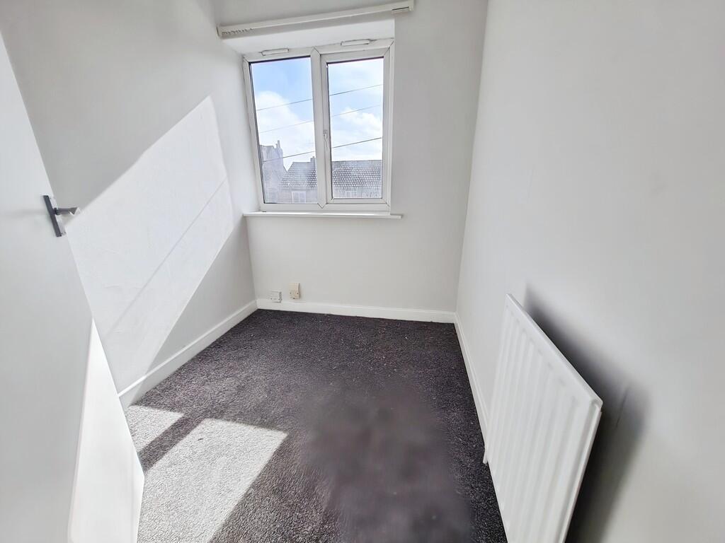 6af8161f-Bedroom ...