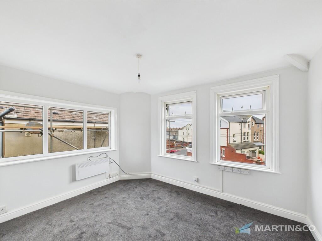 CAM02318G0-PR0433...