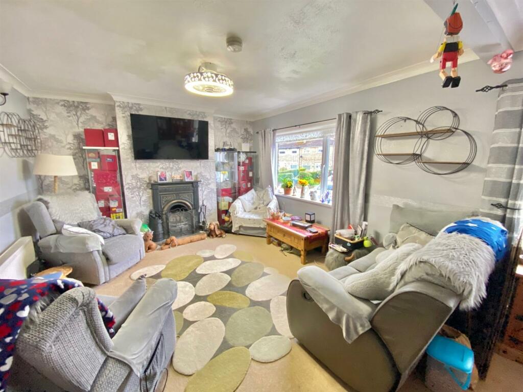 Bramleys Estate Agents - Cresfield Crescent - Ella