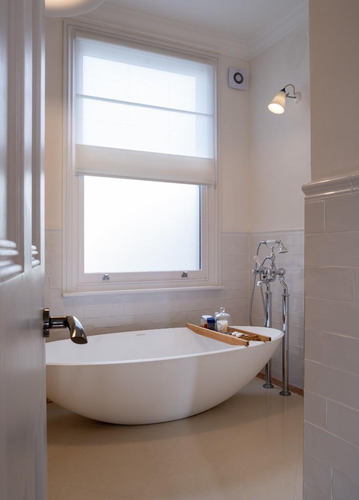 Principal bathroom