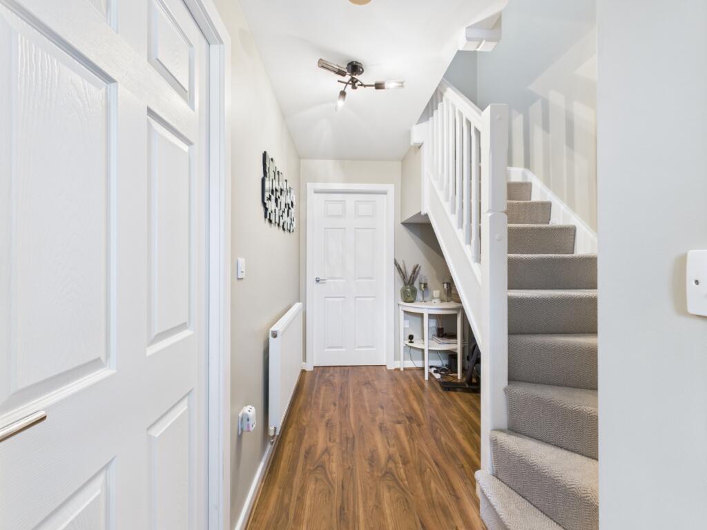 CAM03729G0-PR0097-STILL037