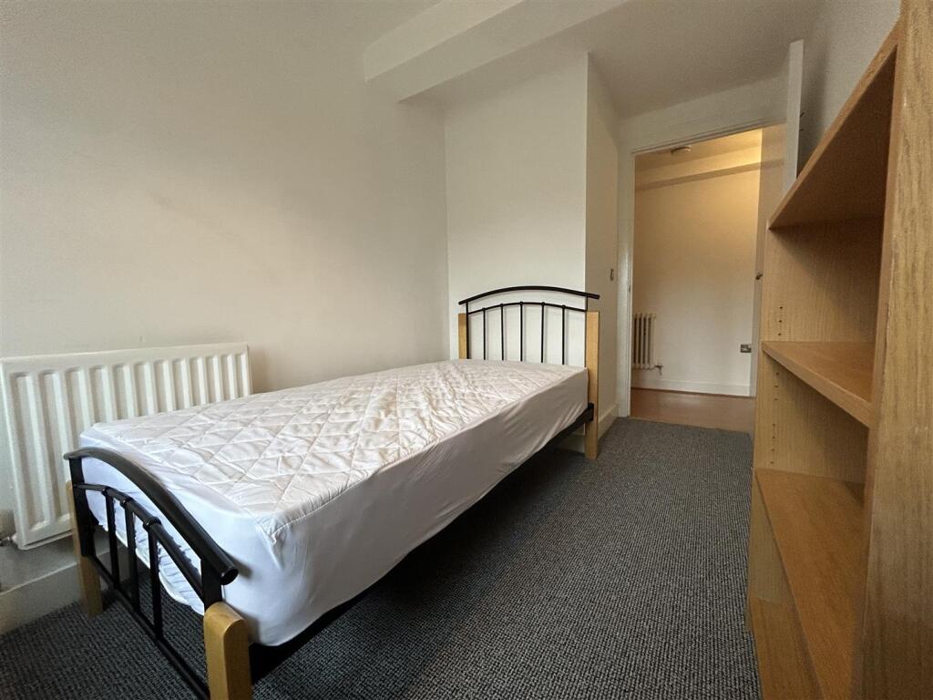 2nd Bedroom (2).jpeg