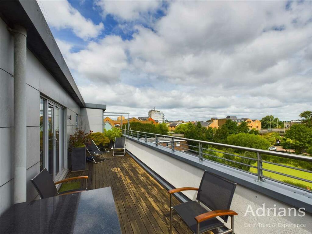 ROOF TERRACE