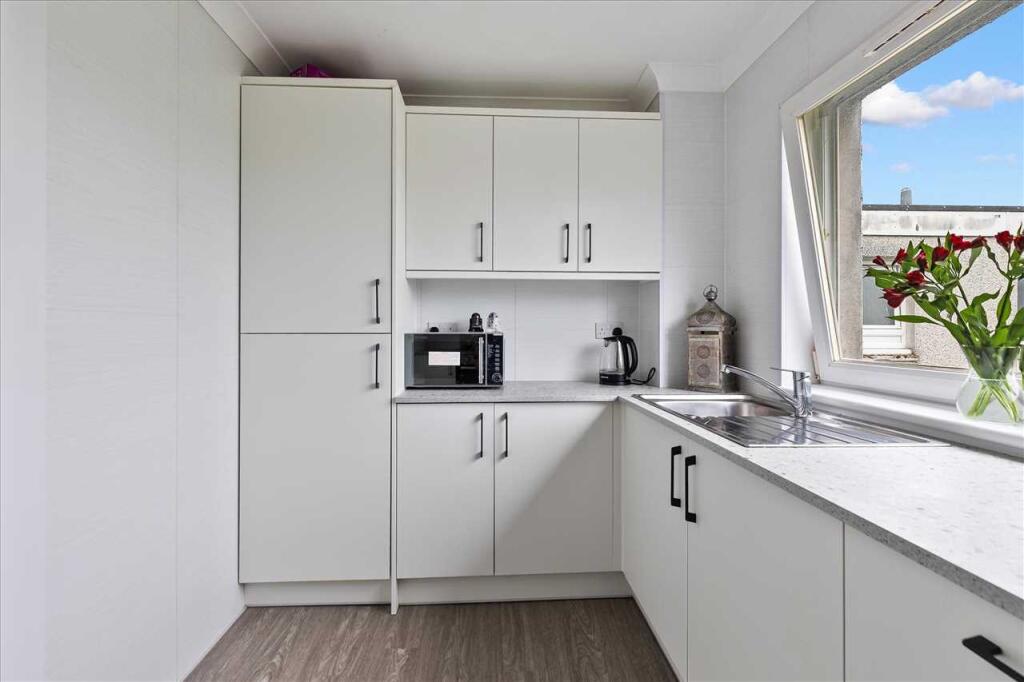 Kitchen (1)