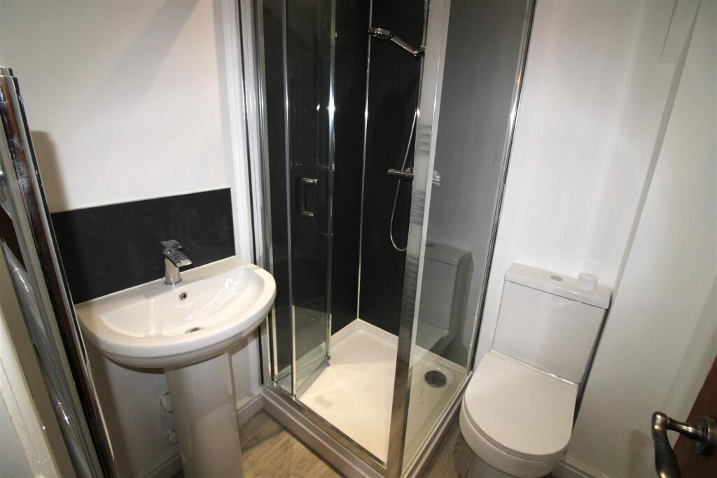 Ensuite 2