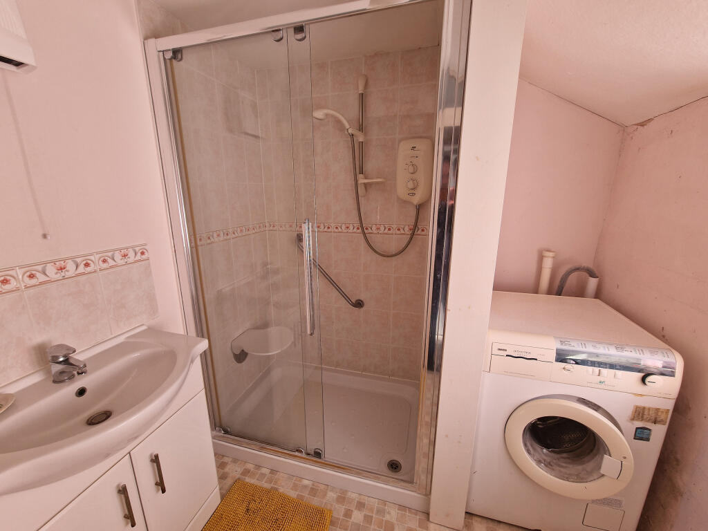 Ground Floor Shower Room